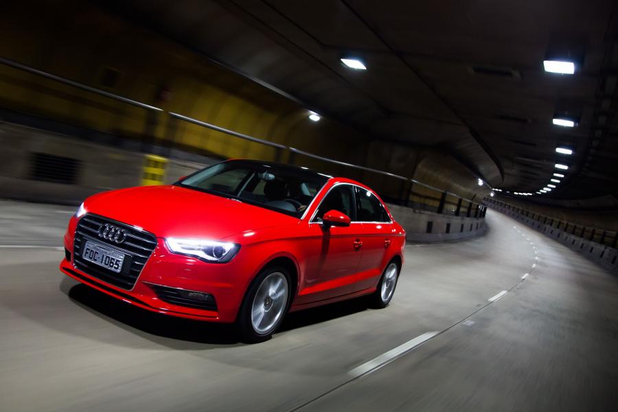  Audi A3 Sedan 1.8 T (8V) 2014 года  (фото 9 из 30)